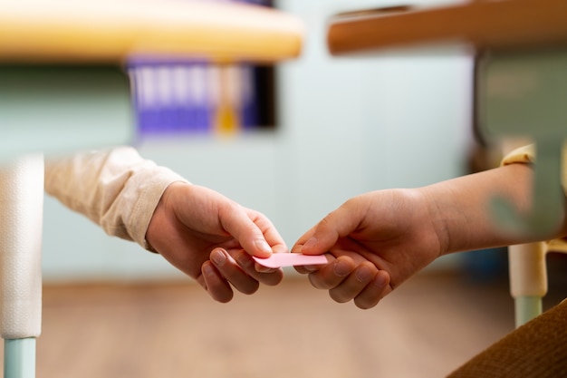 一般做屋顶防水用什么材料？